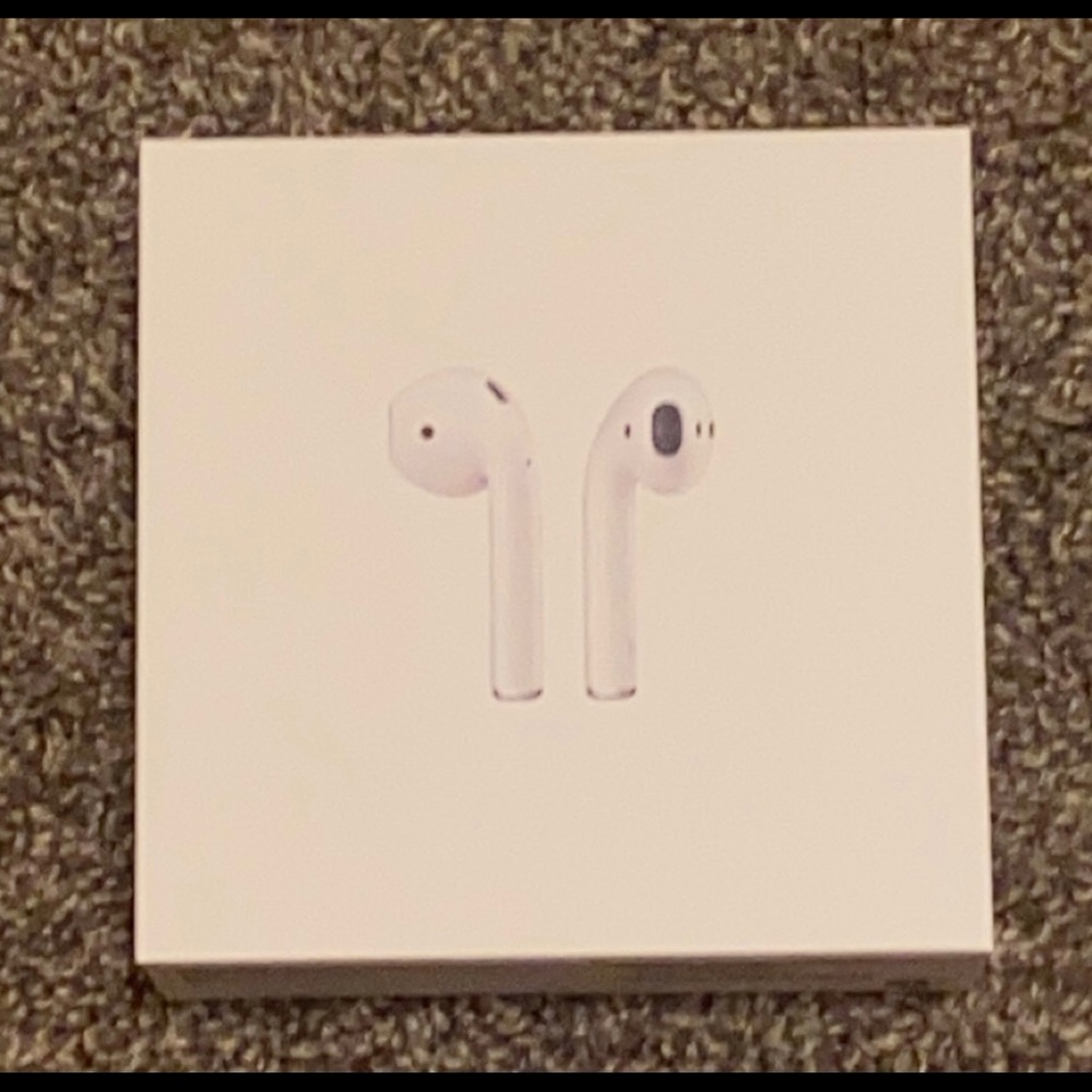 Apple AirPods Charging Case W/ Box (+1 AirPod Left)